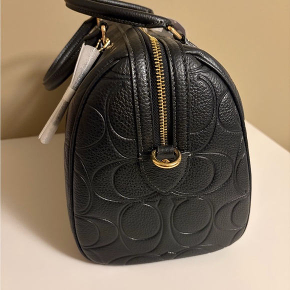 Coach Rowan - Picture 5 of 5